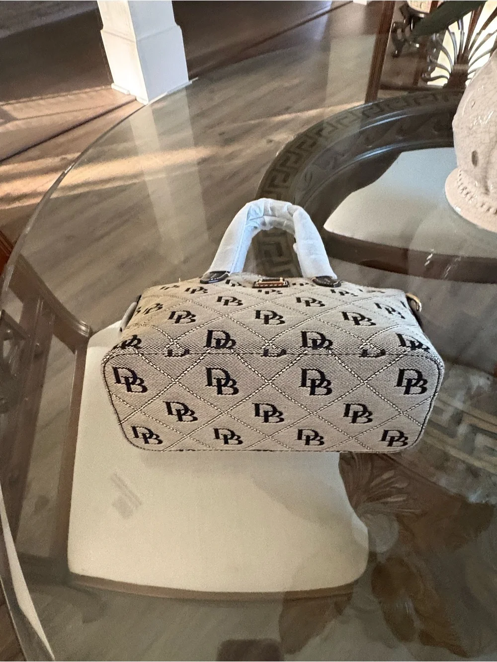 🖤🖤DOONEY & BOURKE SMALL MONOGRAM SATCHEL/CROSSBODY BAG!🖤🖤